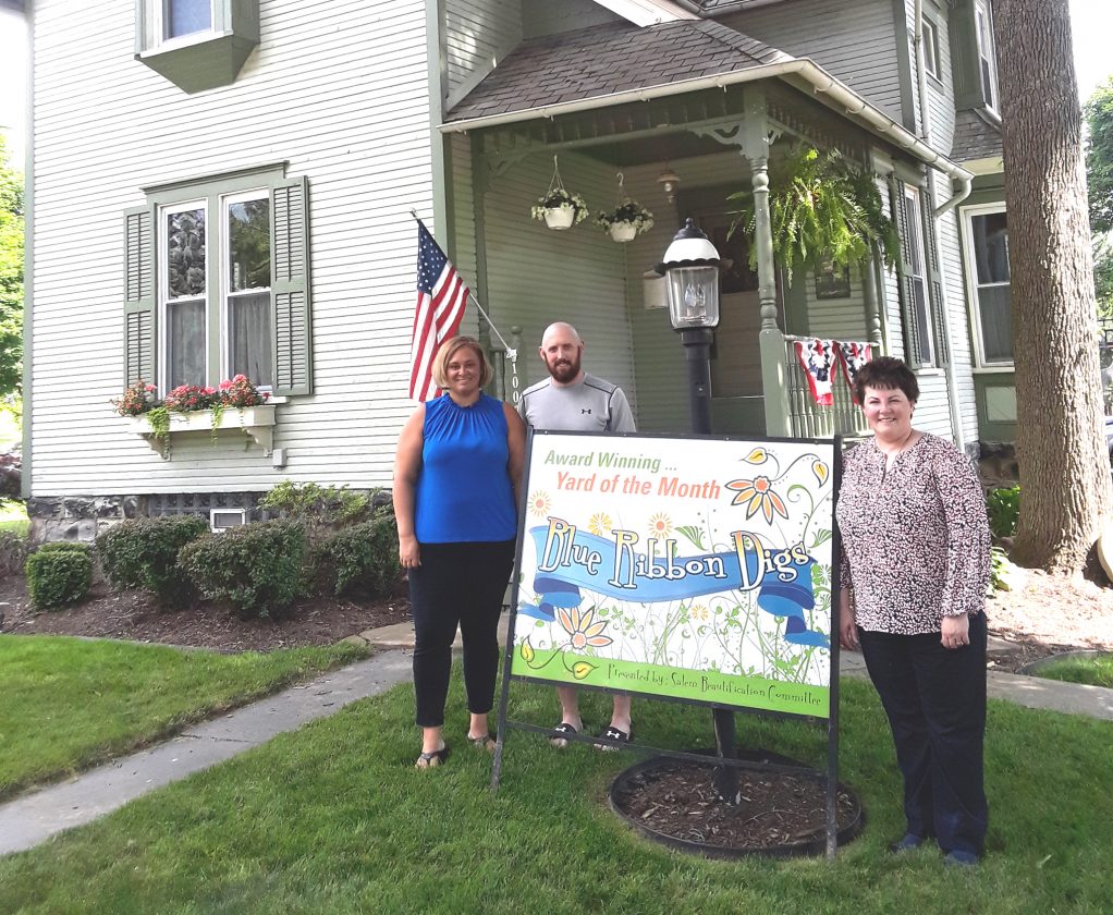 Salem Yard of the Month News, Sports, Jobs Salem News